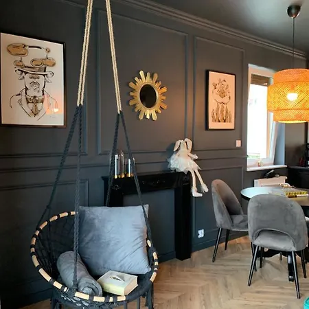 Apartament 14 *